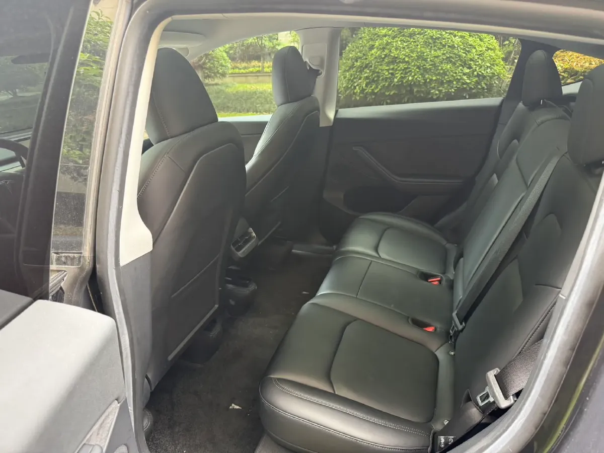 2022 Tesla Model Y BEV 60KWH,autocango,china used car exporter,china ev exporter,chinese used car exporter,chinese used ev exporter