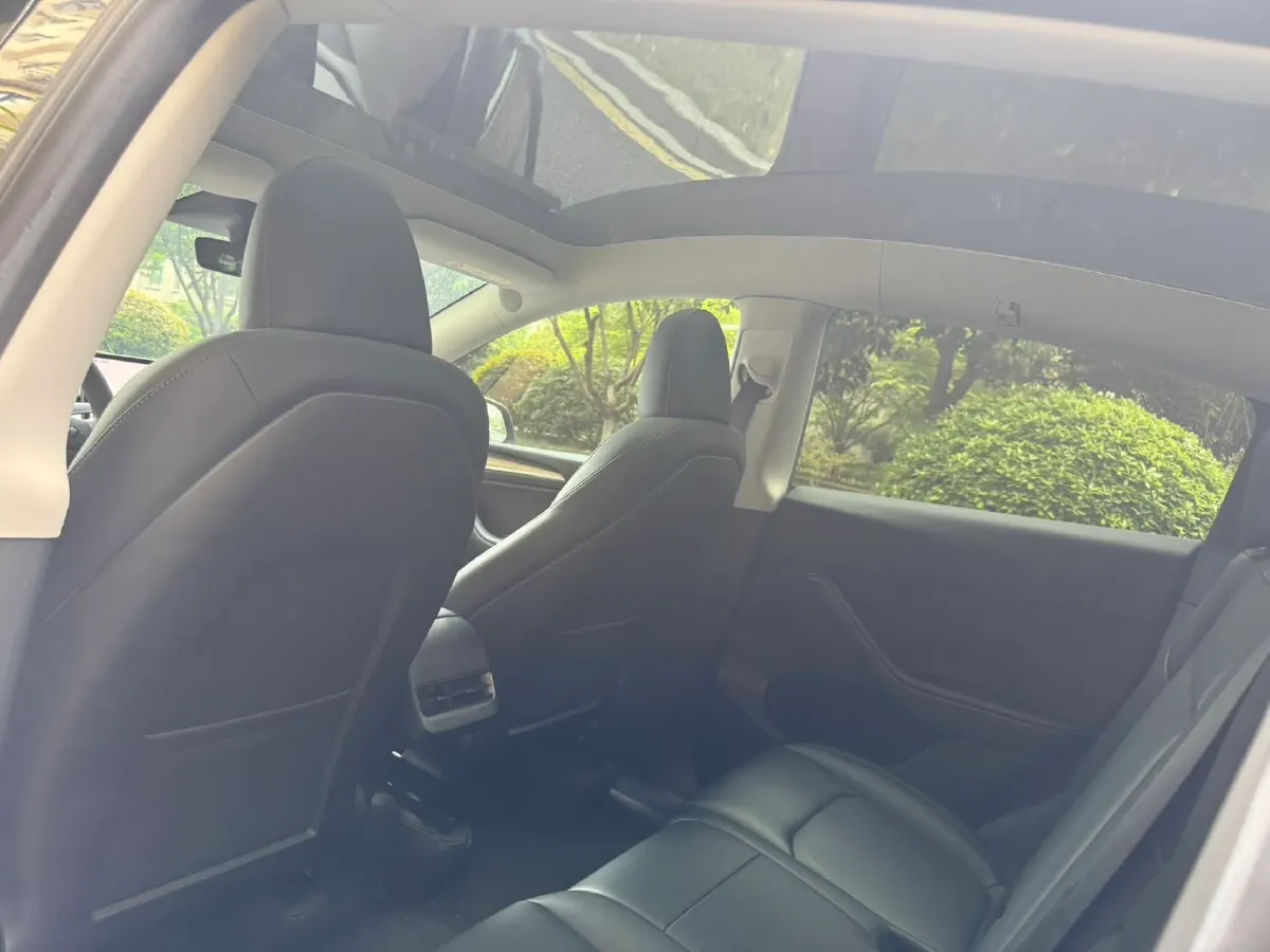 2022 Tesla Model Y BEV 60KWH,autocango,china used car exporter,china ev exporter,chinese used car exporter,chinese used ev exporter