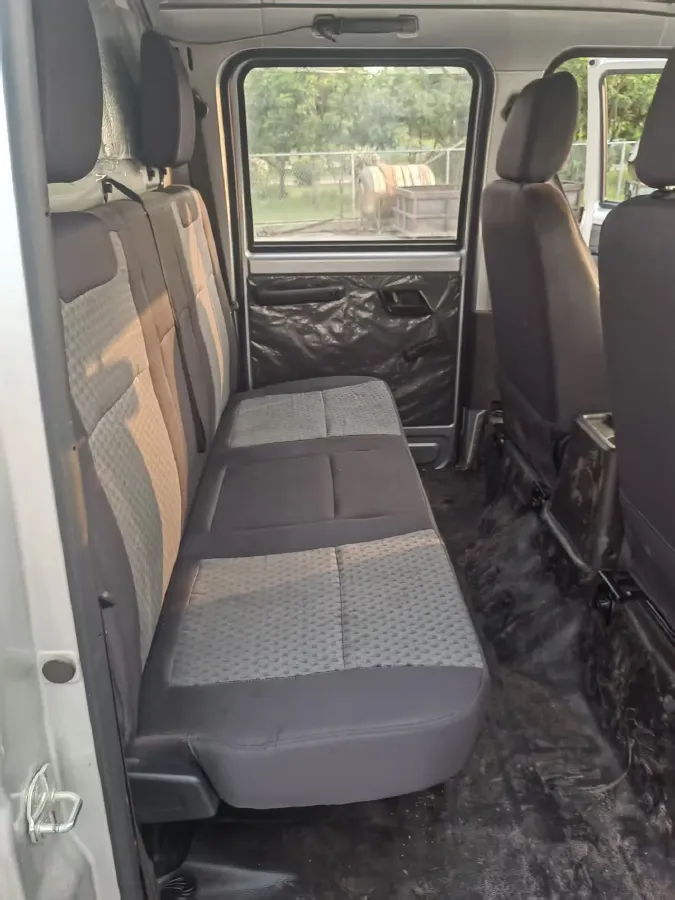 2023 WuLing RongGuang New Truck 1.5L 102HP L4 5MT,autocango,china used car exporter,china ev exporter,chinese used car exporter,chinese used ev exporter