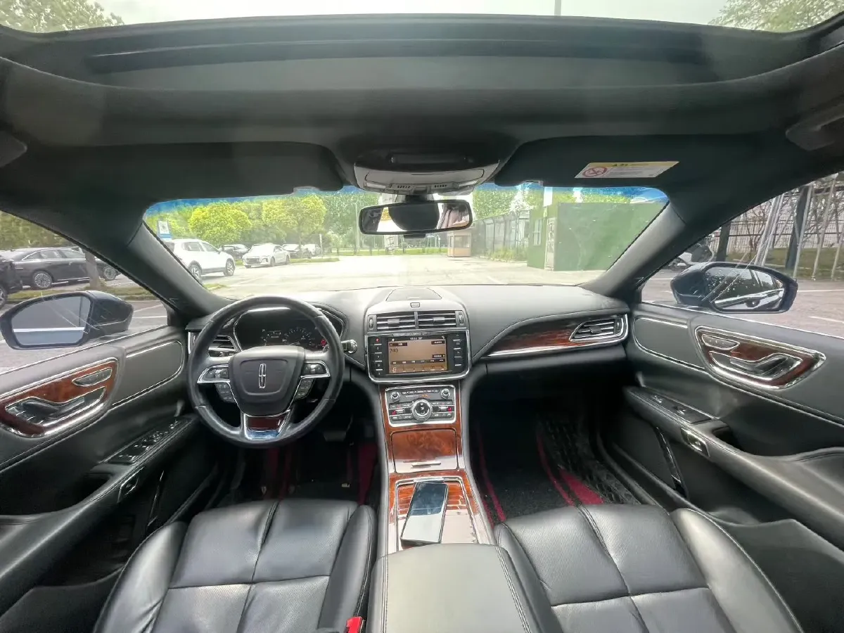 2017 Lincoln Continental 2.0T 261HP L4 6AT,autocango,china used car exporter,china ev exporter,chinese used car exporter,chinese used ev exporter