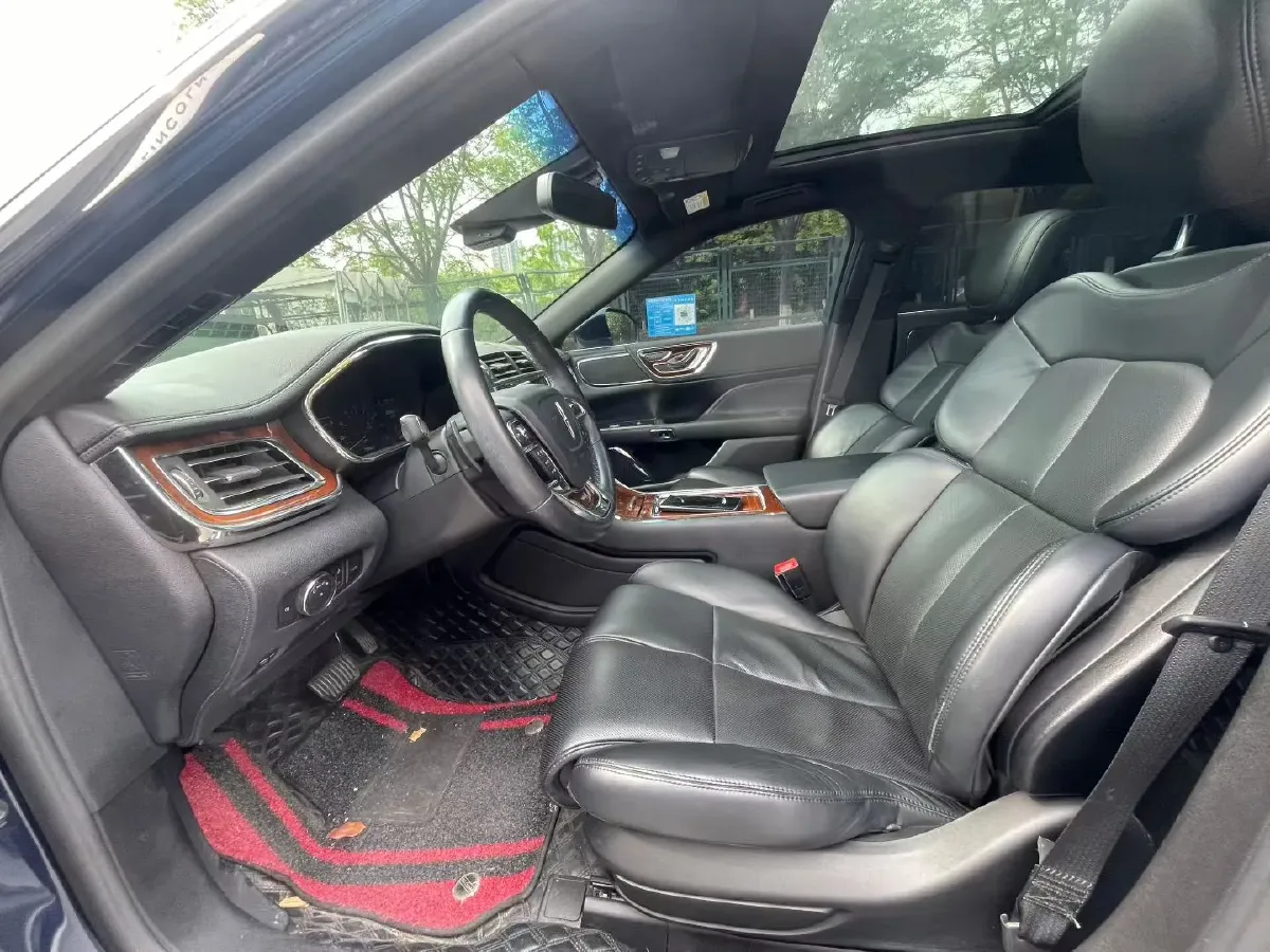 2017 Lincoln Continental 2.0T 261HP L4 6AT,autocango,china used car exporter,china ev exporter,chinese used car exporter,chinese used ev exporter