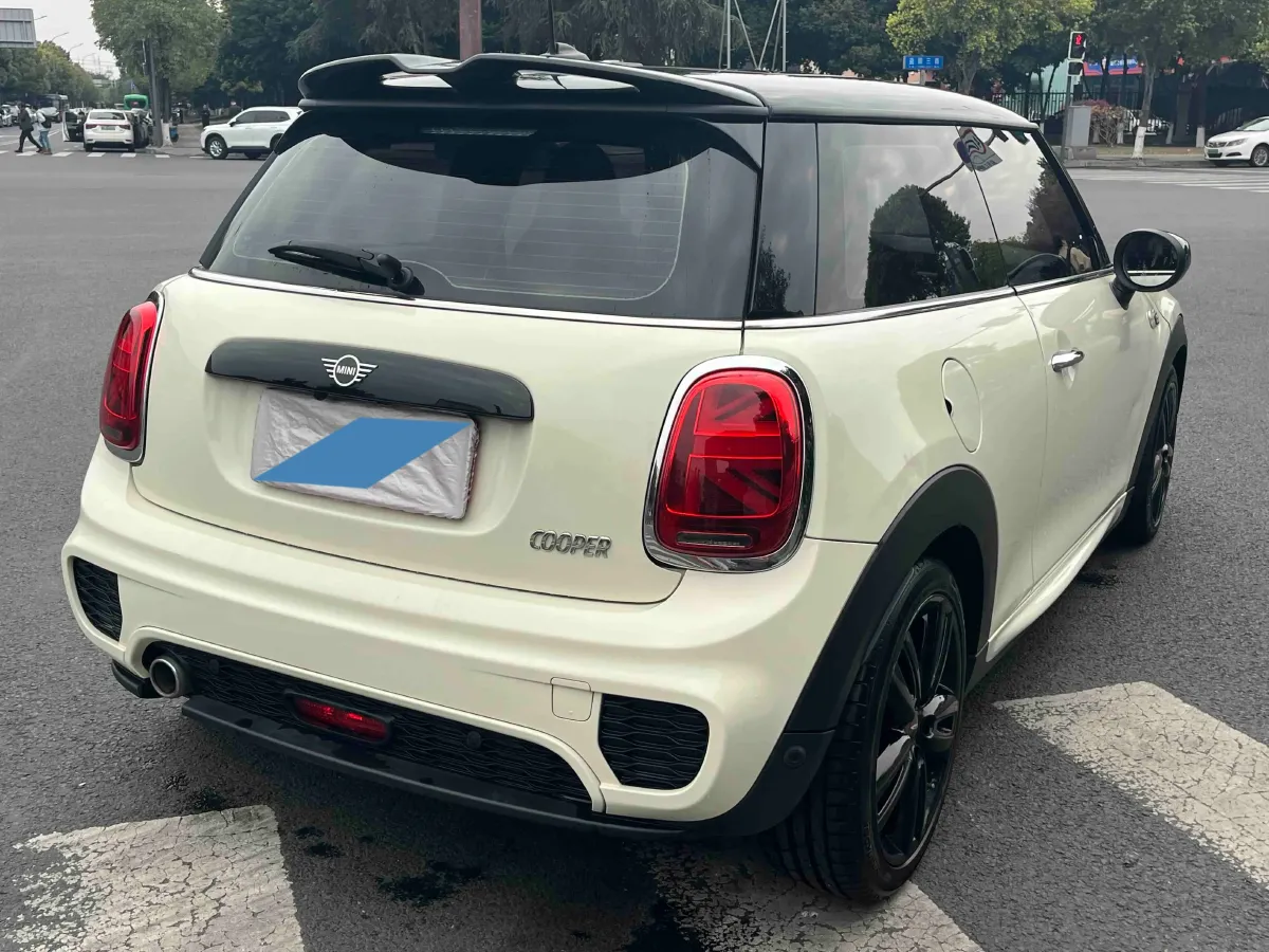 2019 MINI MINI 1.5T 136HP L3 7DCT,autocango,china used car exporter,china ev exporter,chinese used car exporter,chinese used ev exporter
