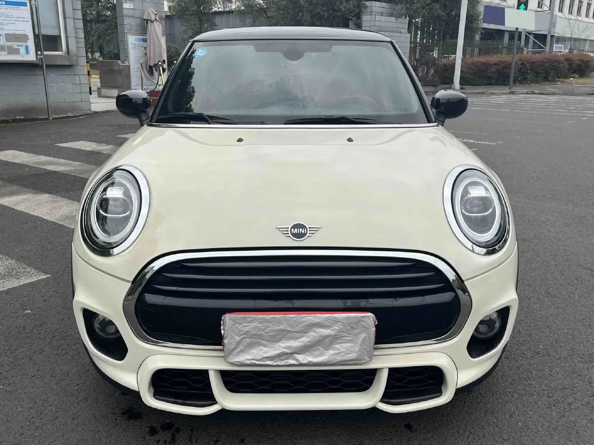 2019 MINI MINI 1.5T 136HP L3 7DCT,autocango,china used car exporter,china ev exporter,chinese used car exporter,chinese used ev exporter