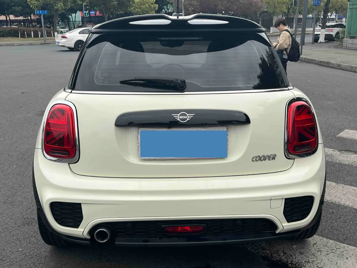 2019 MINI MINI 1.5T 136HP L3 7DCT,autocango,china used car exporter,china ev exporter,chinese used car exporter,chinese used ev exporter