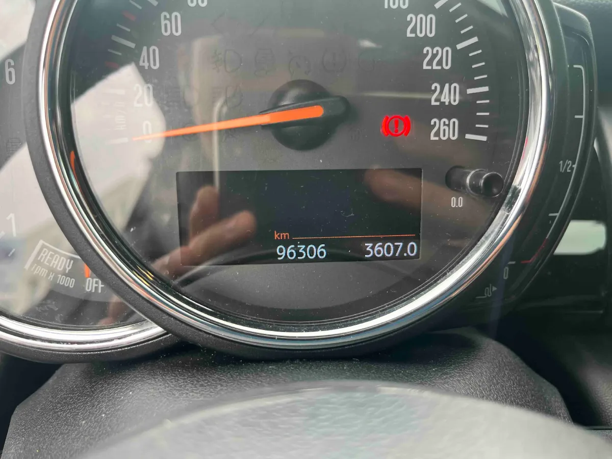 2019 MINI MINI 1.5T 136HP L3 7DCT,autocango,china used car exporter,china ev exporter,chinese used car exporter,chinese used ev exporter