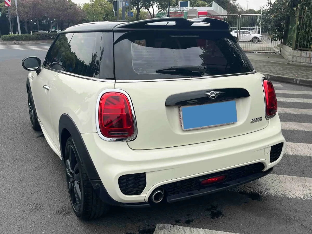 2019 MINI MINI 1.5T 136HP L3 7DCT,autocango,china used car exporter,china ev exporter,chinese used car exporter,chinese used ev exporter
