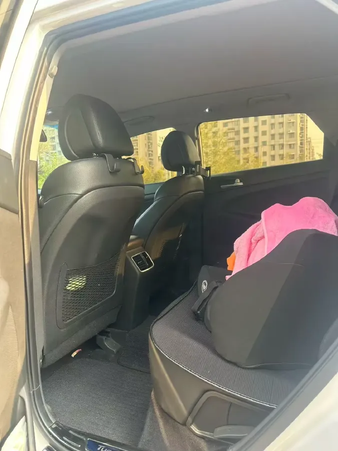 2018 Hyundai Tucson 1.6T 177HP L4 7DCT,autocango,china used car exporter,china ev exporter,chinese used car exporter,chinese used ev exporter