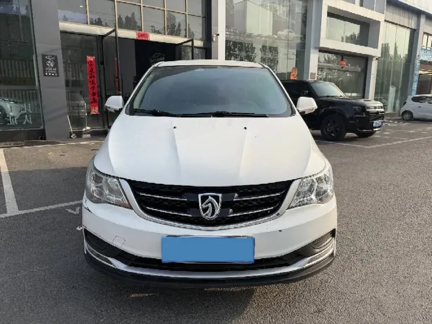 2019 BaoJun 730 1.5L 105HP L4 6MT,autocango,china used car exporter,china ev exporter,chinese used car exporter,chinese used ev exporter