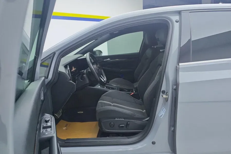 2023 Volkswagen Golf 1.4T 150HP L4 7DCT,autocango,china used car exporter,china ev exporter,chinese used car exporter,chinese used ev exporter