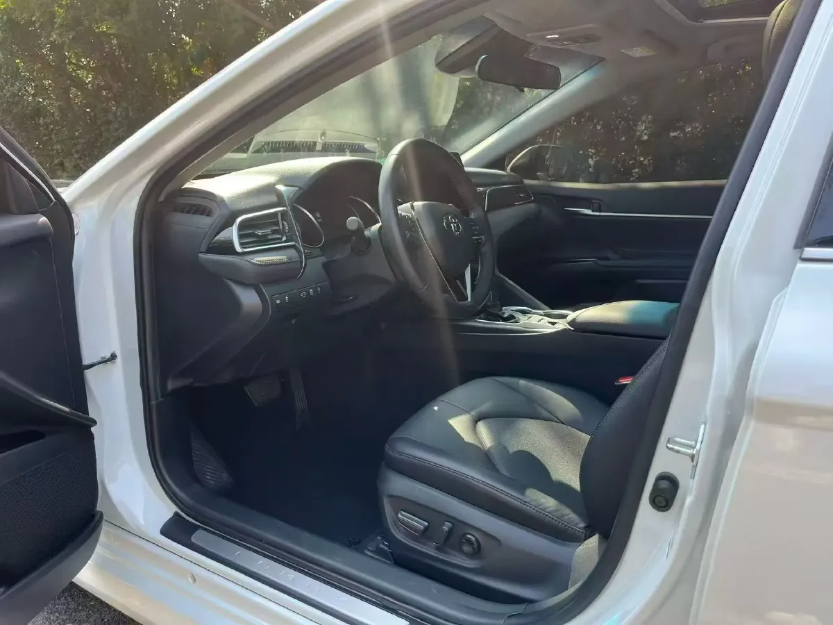 2023 Toyota Camry 2.0L 177HP L4 CVT,autocango,china used car exporter,china ev exporter,chinese used car exporter,chinese used ev exporter