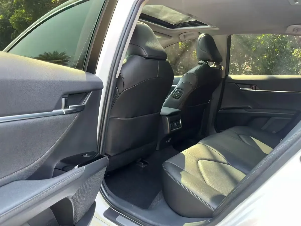 2023 Toyota Camry 2.0L 177HP L4 CVT,autocango,china used car exporter,china ev exporter,chinese used car exporter,chinese used ev exporter