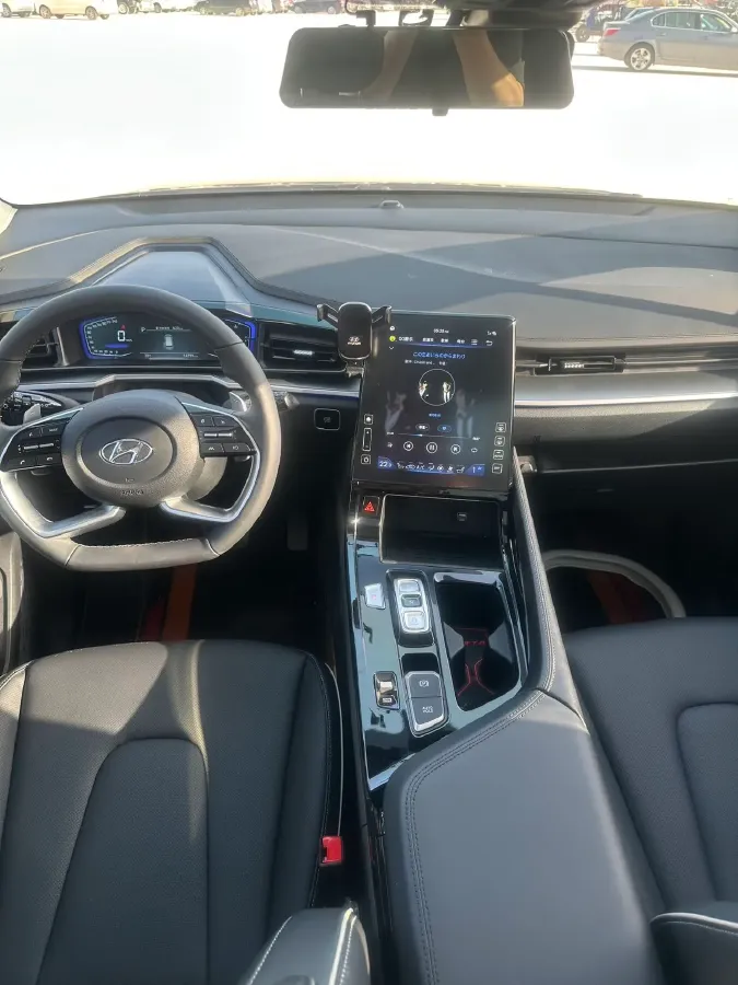 2024 Hyundai Custo 2.0T 236HP L4 8AT,autocango,china used car exporter,china ev exporter,chinese used car exporter,chinese used ev exporter