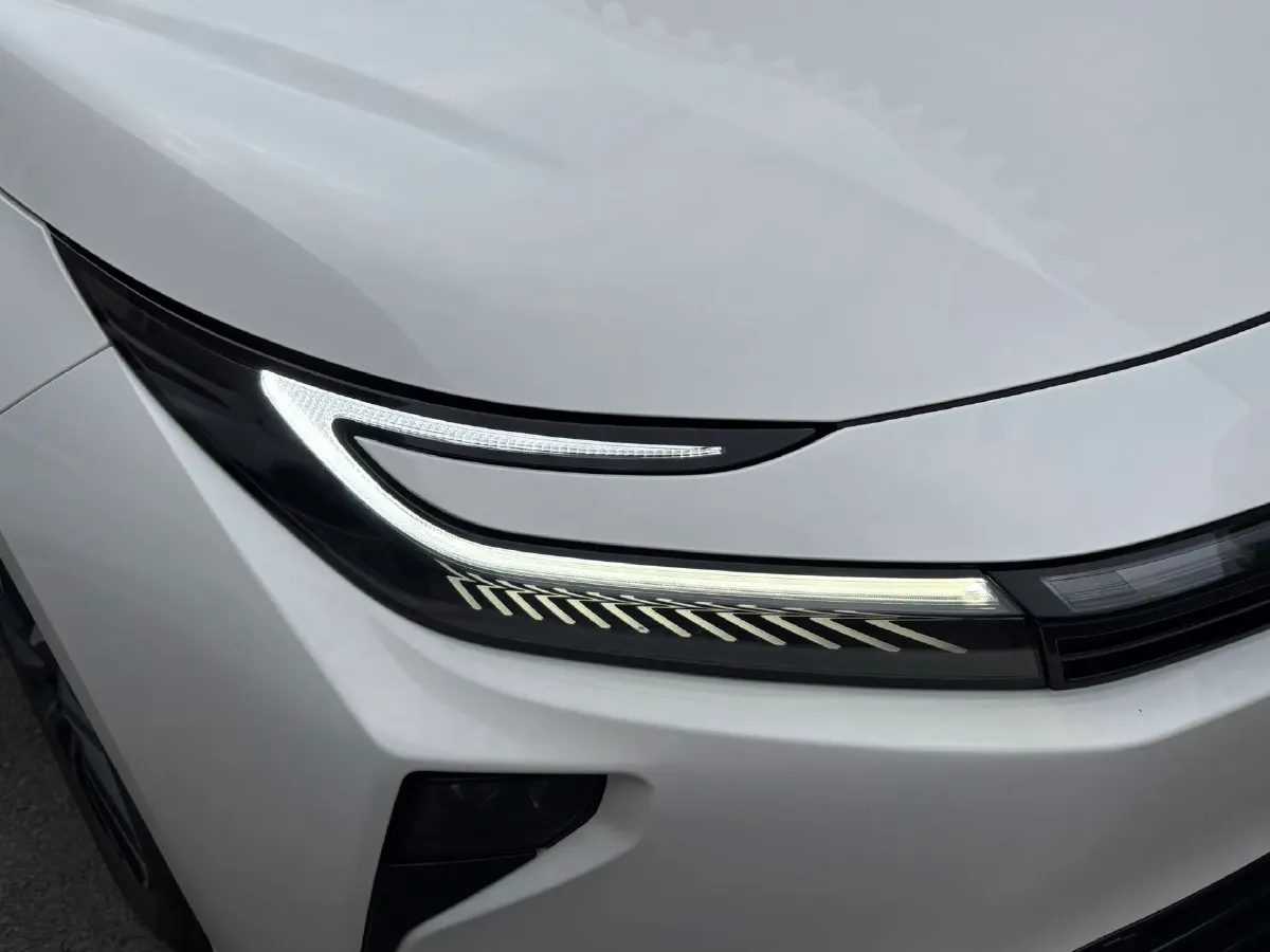 2024 Toyota Corolla 1.8L 98HP L4 E-CVT Hybrid,autocango,china used car exporter,china ev exporter,chinese used car exporter,chinese used ev exporter