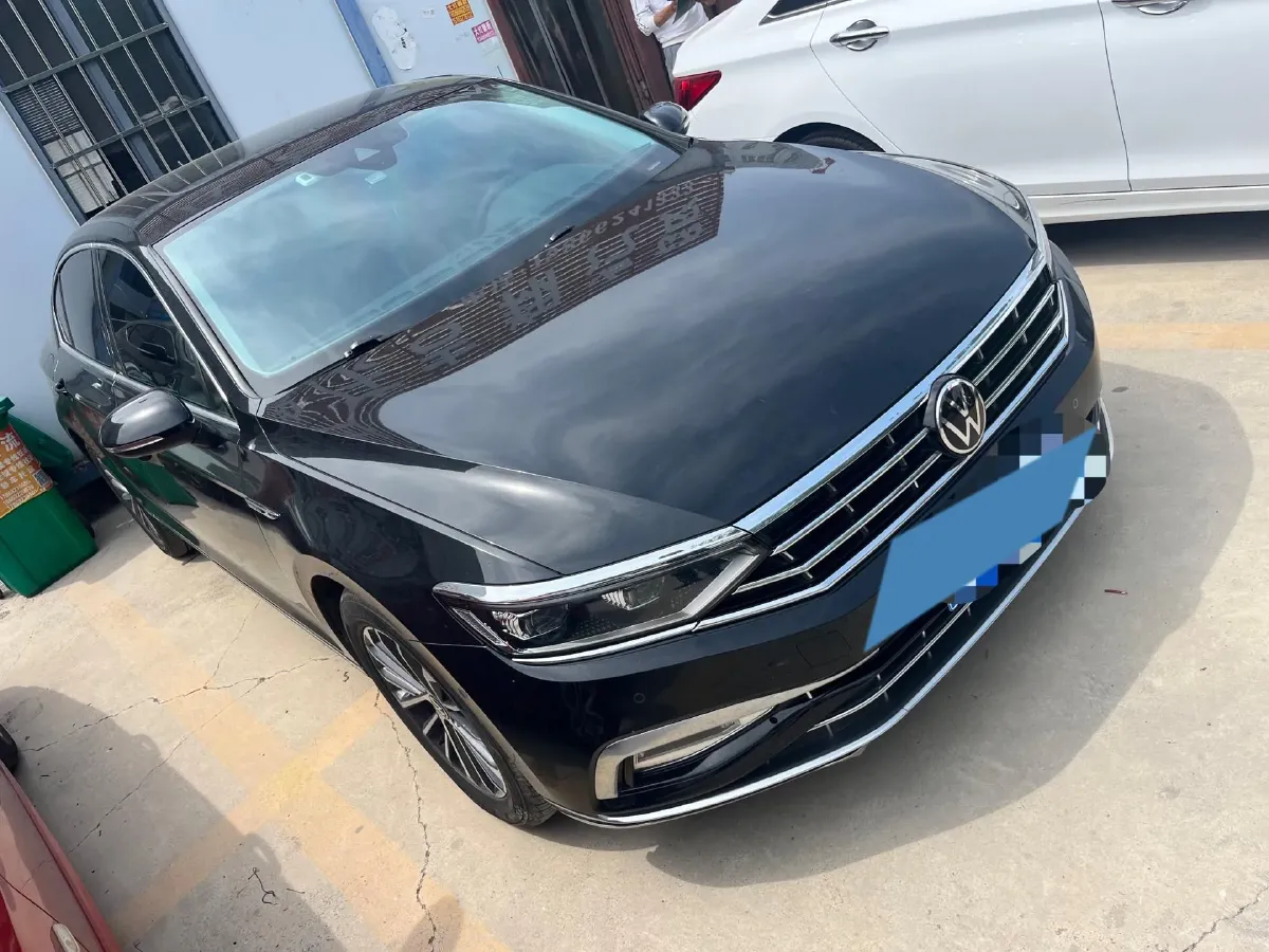 2020 Volkswagen Magotan 2.0T 220HP L4 7DCT,autocango,china used car exporter,china ev exporter,chinese used car exporter,chinese used ev exporter