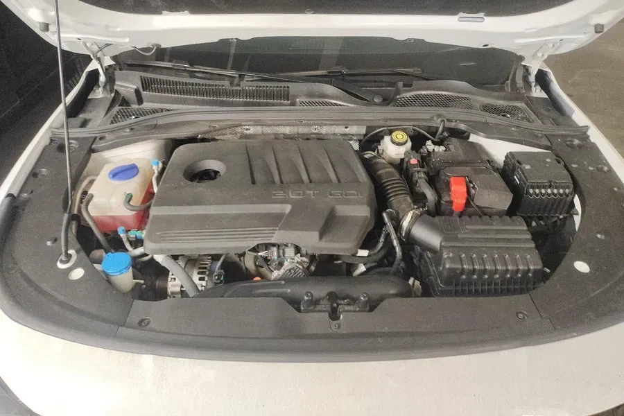 2023 Chery Arrizo 8 2.0T 254HP L4 7DCT,autocango,china used car exporter,china ev exporter,chinese used car exporter,chinese used ev exporter