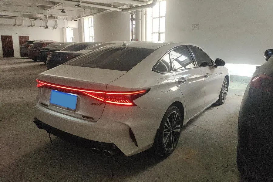 2023 Chery Arrizo 8 2.0T 254HP L4 7DCT,autocango,china used car exporter,china ev exporter,chinese used car exporter,chinese used ev exporter