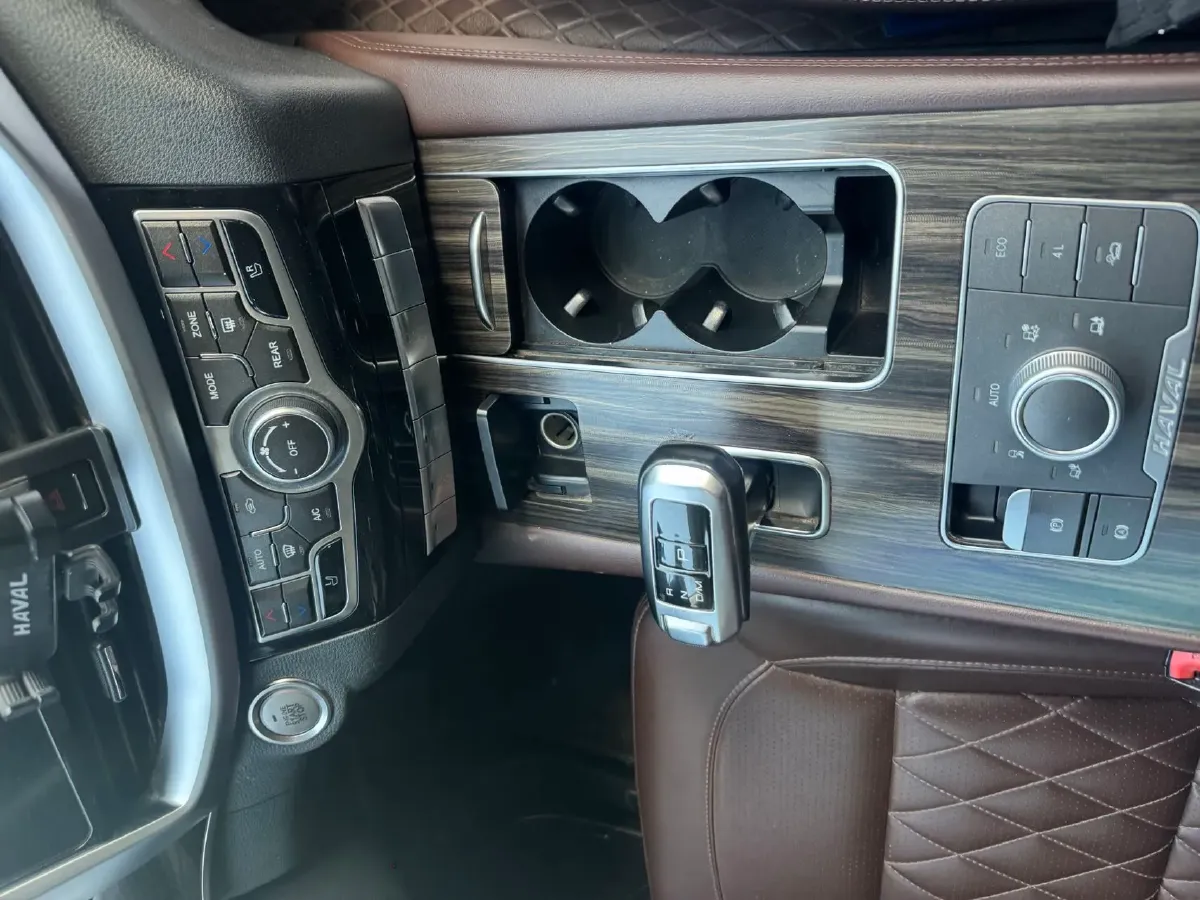 2022 Haval H9 2.0T 224HP L4 8AT,autocango,china used car exporter,china ev exporter,chinese used car exporter,chinese used ev exporter