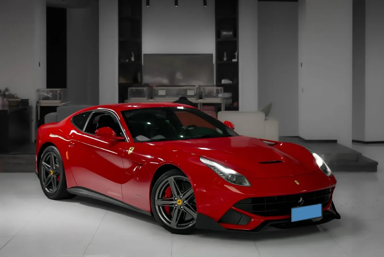 2013 Ferrari F12 berlinetta 6.3L 741HP V12 7DCT,autocango,china used car exporter,china ev exporter,chinese used car exporter,chinese used ev exporter