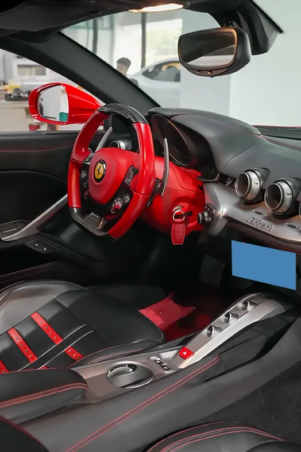 2013 Ferrari F12 berlinetta 6.3L 741HP V12 7DCT,autocango,china used car exporter,china ev exporter,chinese used car exporter,chinese used ev exporter