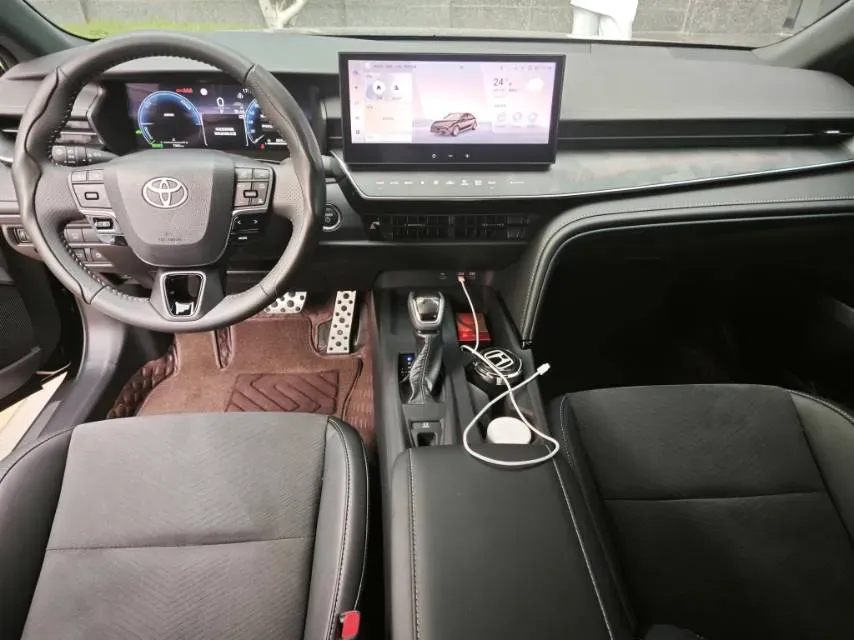 2026 Toyota Camry 2.0L 152HP L4 E-CVT Hybrid,autocango,china used car exporter,china ev exporter,chinese used car exporter,chinese used ev exporter