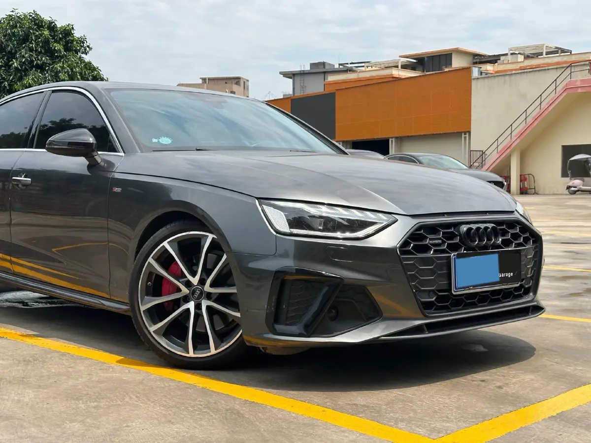 2020 Audi A4L 2.0T 252HP L4 7DCT,autocango,china used car exporter,china ev exporter,chinese used car exporter,chinese used ev exporter