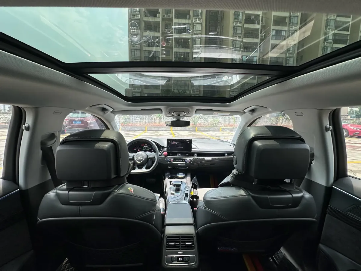 2020 Audi A4L 2.0T 252HP L4 7DCT,autocango,china used car exporter,china ev exporter,chinese used car exporter,chinese used ev exporter