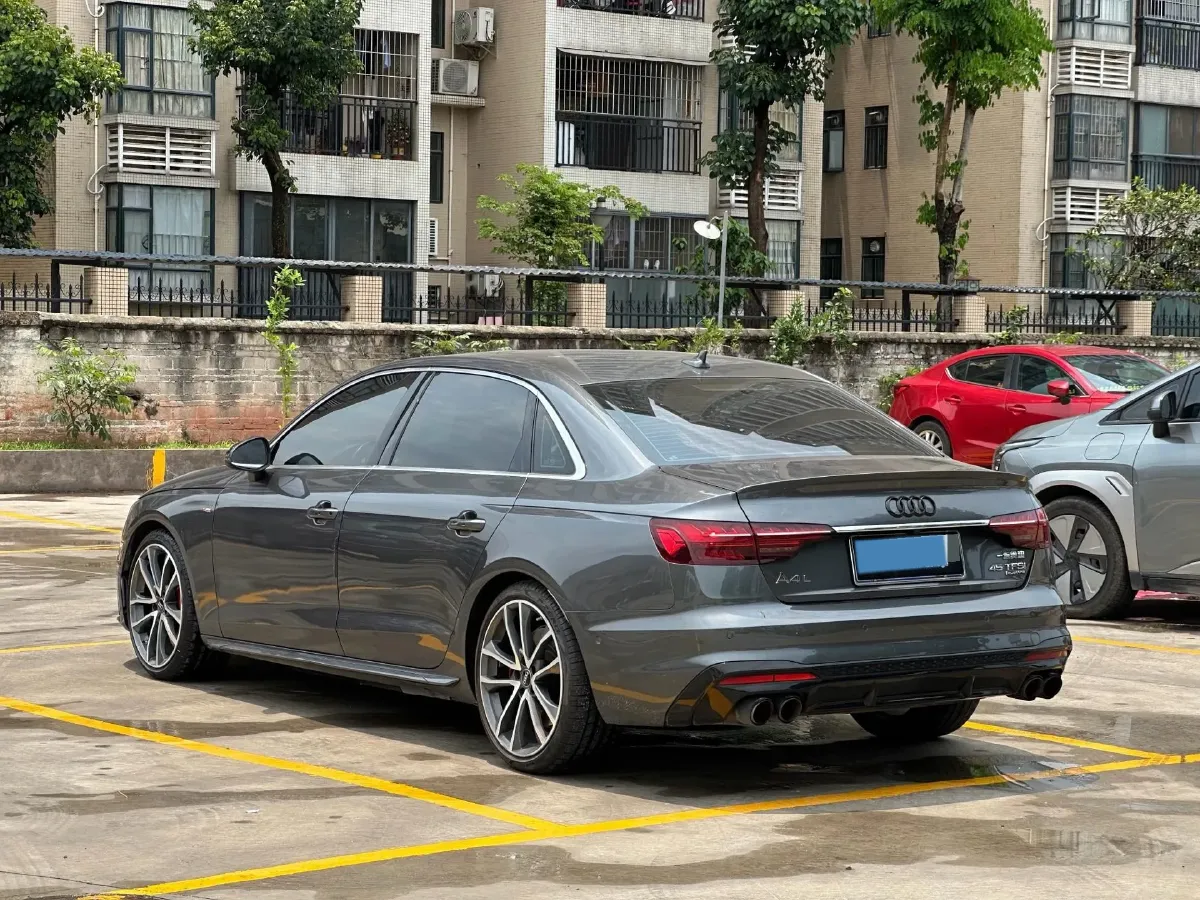 2020 Audi A4L 2.0T 252HP L4 7DCT,autocango,china used car exporter,china ev exporter,chinese used car exporter,chinese used ev exporter