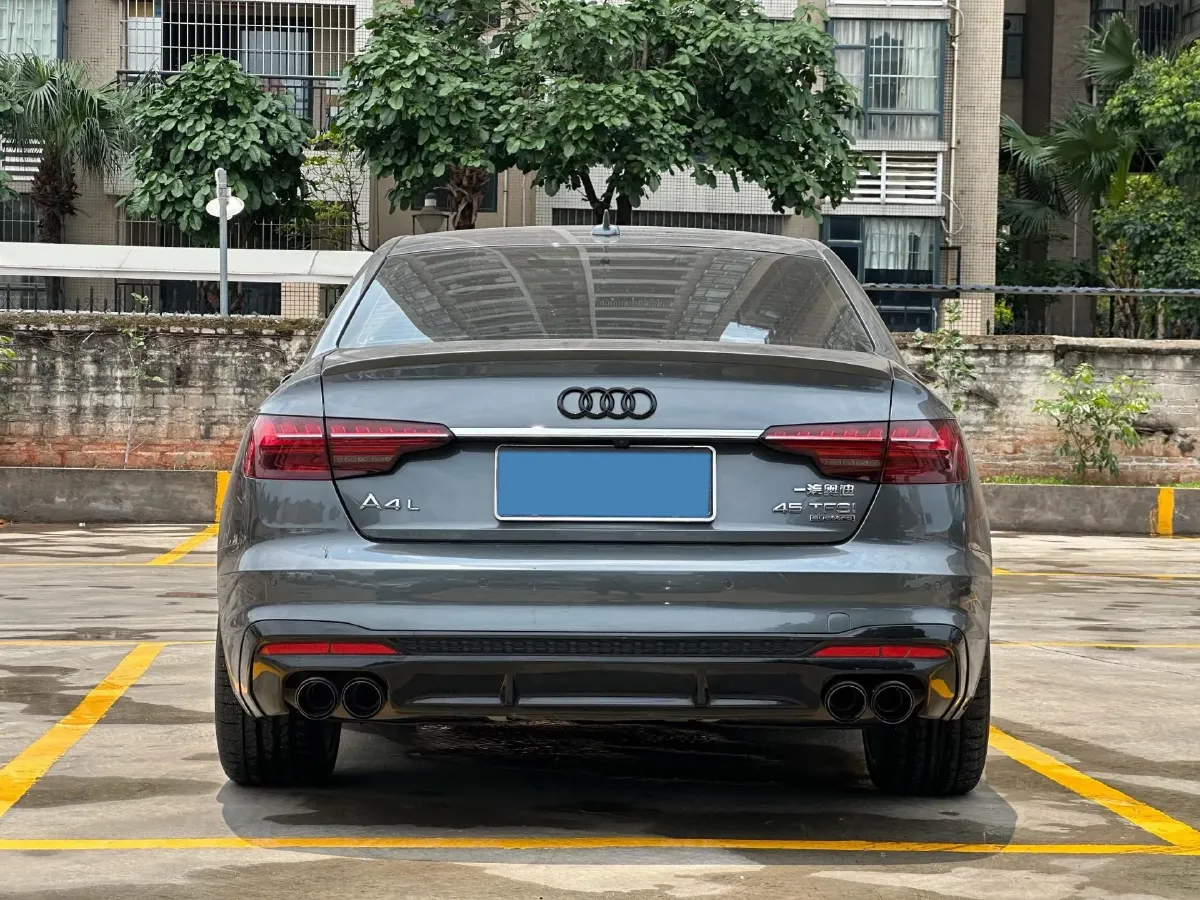 2020 Audi A4L 2.0T 252HP L4 7DCT,autocango,china used car exporter,china ev exporter,chinese used car exporter,chinese used ev exporter