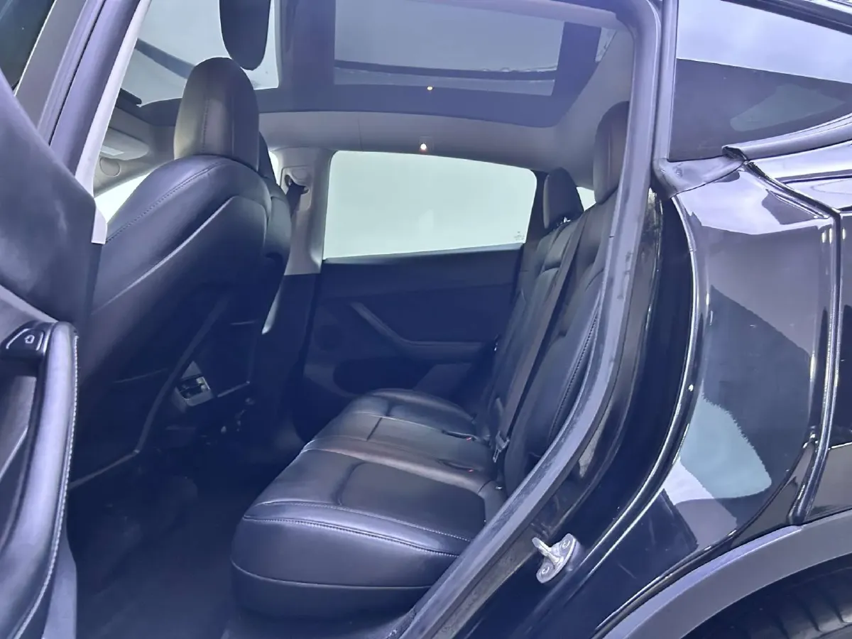 2021 Tesla Model Y BEV 60KWH,autocango,china used car exporter,china ev exporter,chinese used car exporter,chinese used ev exporter