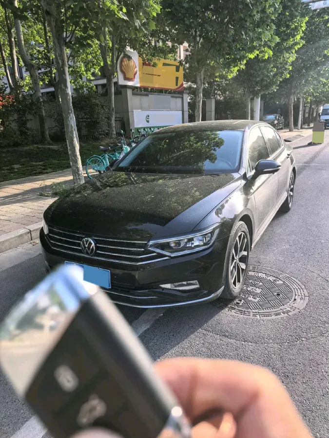 2020 Volkswagen Magotan 1.4T 150HP L4 7DCT,autocango,china used car exporter,china ev exporter,chinese used car exporter,chinese used ev exporter