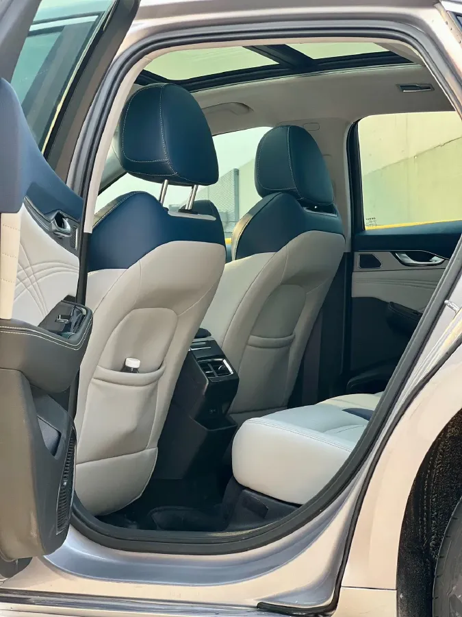 2021 Geely Preface 2.0T 190HP L4 7DCT,autocango,china used car exporter,china ev exporter,chinese used car exporter,chinese used ev exporter