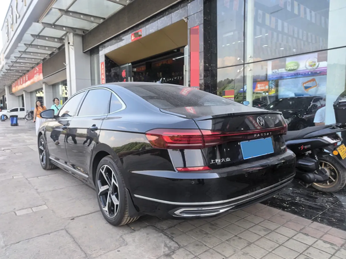 2025 Volkswagen Passat 2.0T 220HP L4 7DCT,autocango,china used car exporter,china ev exporter,chinese used car exporter,chinese used ev exporter