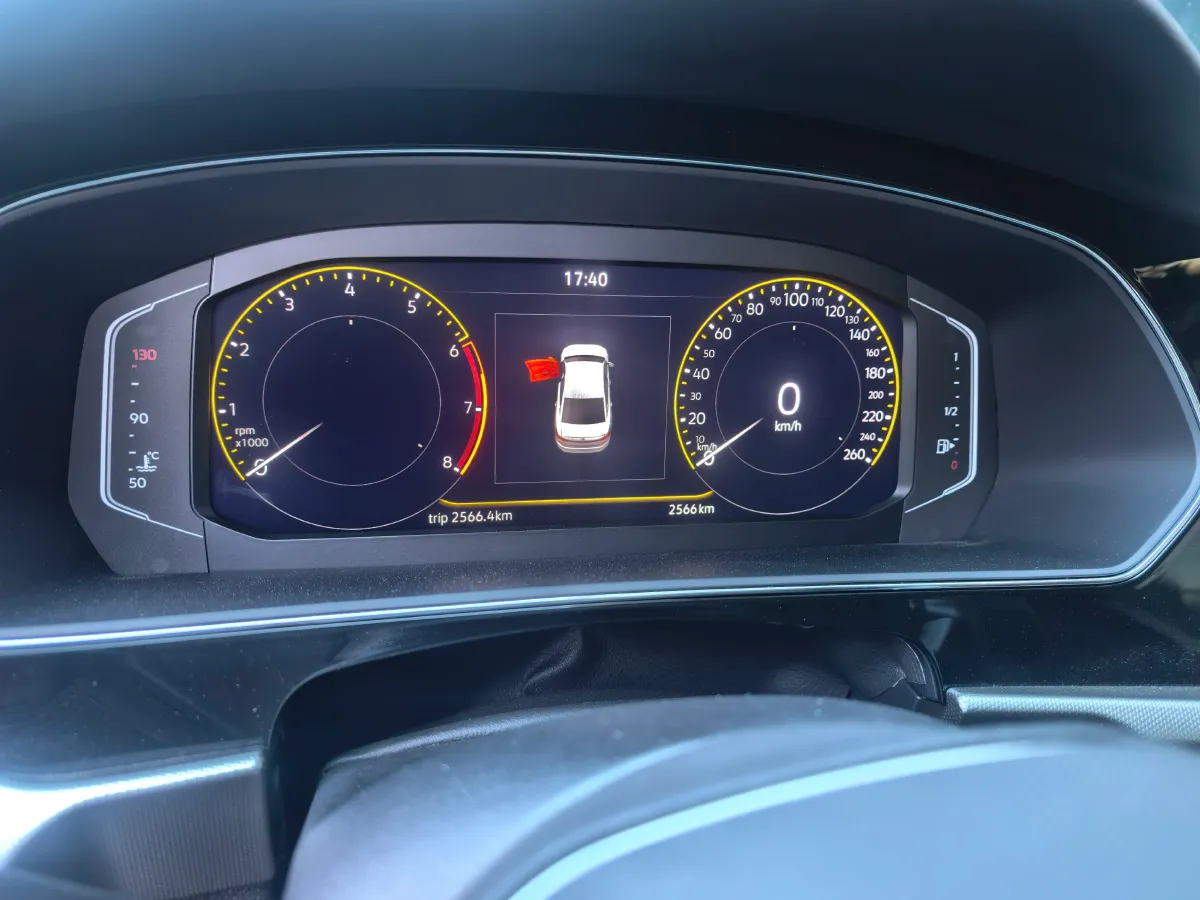 2025 Volkswagen Passat 2.0T 220HP L4 7DCT,autocango,china used car exporter,china ev exporter,chinese used car exporter,chinese used ev exporter