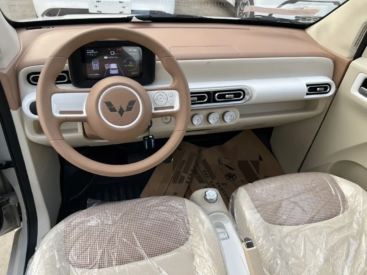 2024 WuLing HongGuang MINI EV BEV 17.3KWH,autocango,china used car exporter,china ev exporter,chinese used car exporter,chinese used ev exporter