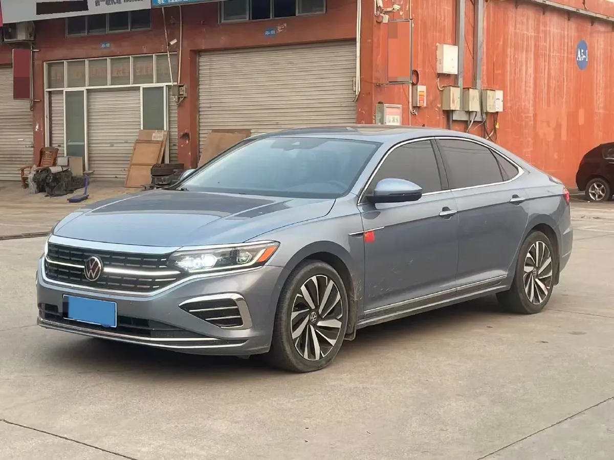 2021 Volkswagen Passat 2.0T 186HP L4 7DCT,autocango,china used car exporter,china ev exporter,chinese used car exporter,chinese used ev exporter