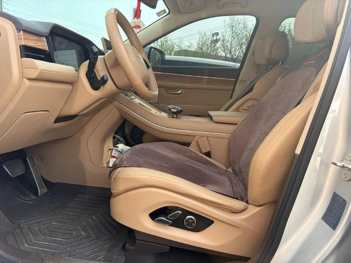 2024 AITO AITO M7 1.5T 152HP L4 REEV 40KWH,autocango,china used car exporter,china ev exporter,chinese used car exporter,chinese used ev exporter