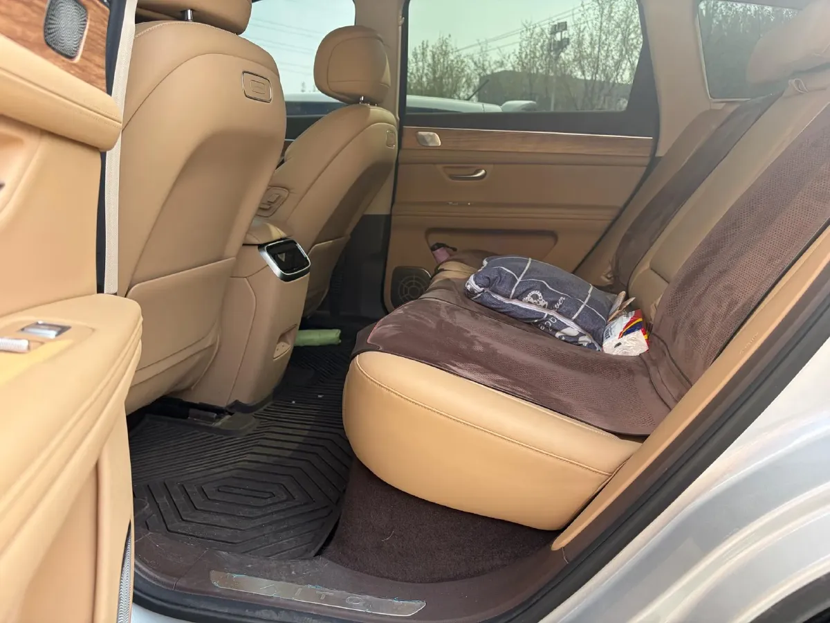 2024 AITO AITO M7 1.5T 152HP L4 REEV 40KWH,autocango,china used car exporter,china ev exporter,chinese used car exporter,chinese used ev exporter