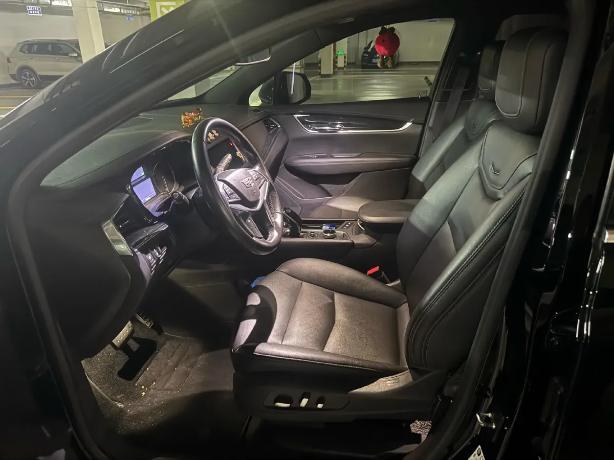 2021 Cadillac XT5 2.0T 237HP L4 9AT,autocango,china used car exporter,china ev exporter,chinese used car exporter,chinese used ev exporter