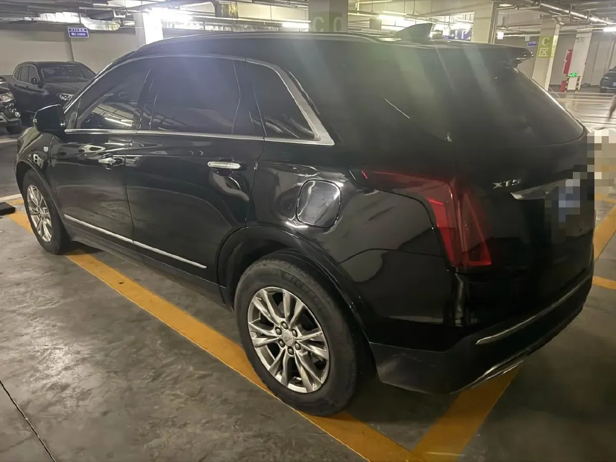 2021 Cadillac XT5 2.0T 237HP L4 9AT,autocango,china used car exporter,china ev exporter,chinese used car exporter,chinese used ev exporter