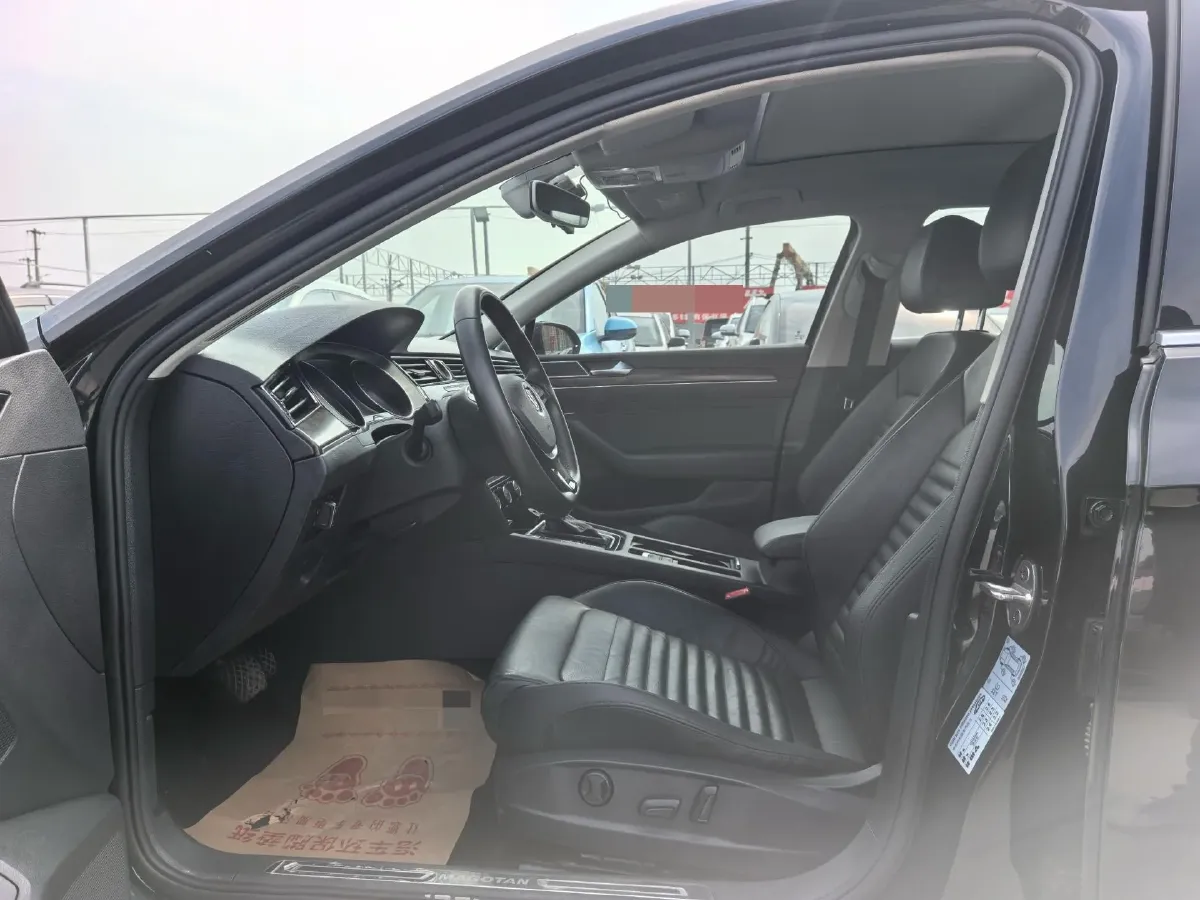 2018 Volkswagen Magotan 1.8T 180HP L4 7DCT,autocango,china used car exporter,china ev exporter,chinese used car exporter,chinese used ev exporter