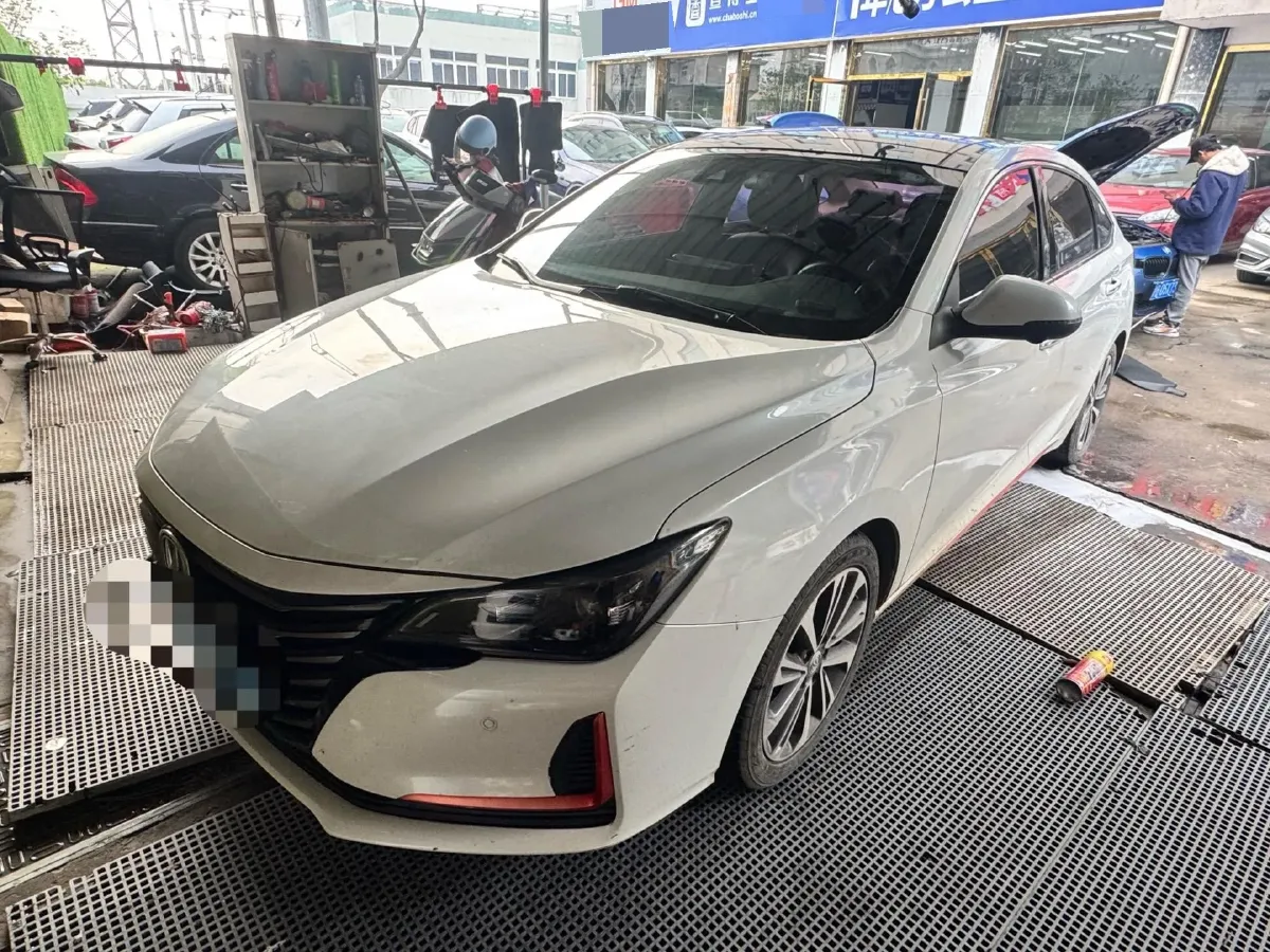 2021 ChangAn Raeton CC 1.5T 180HP L4 7DCT,autocango,china used car exporter,china ev exporter,chinese used car exporter,chinese used ev exporter