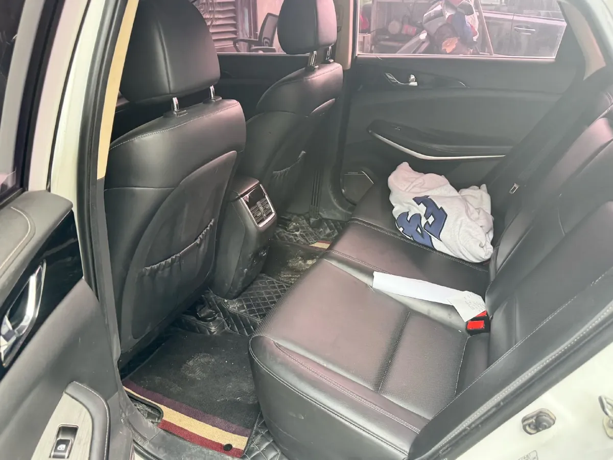 2021 ChangAn Raeton CC 1.5T 180HP L4 7DCT,autocango,china used car exporter,china ev exporter,chinese used car exporter,chinese used ev exporter