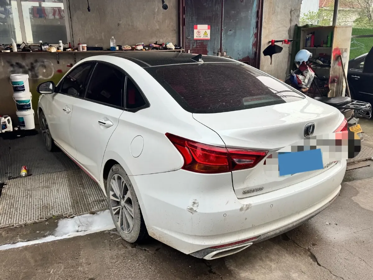 2021 ChangAn Raeton CC 1.5T 180HP L4 7DCT,autocango,china used car exporter,china ev exporter,chinese used car exporter,chinese used ev exporter