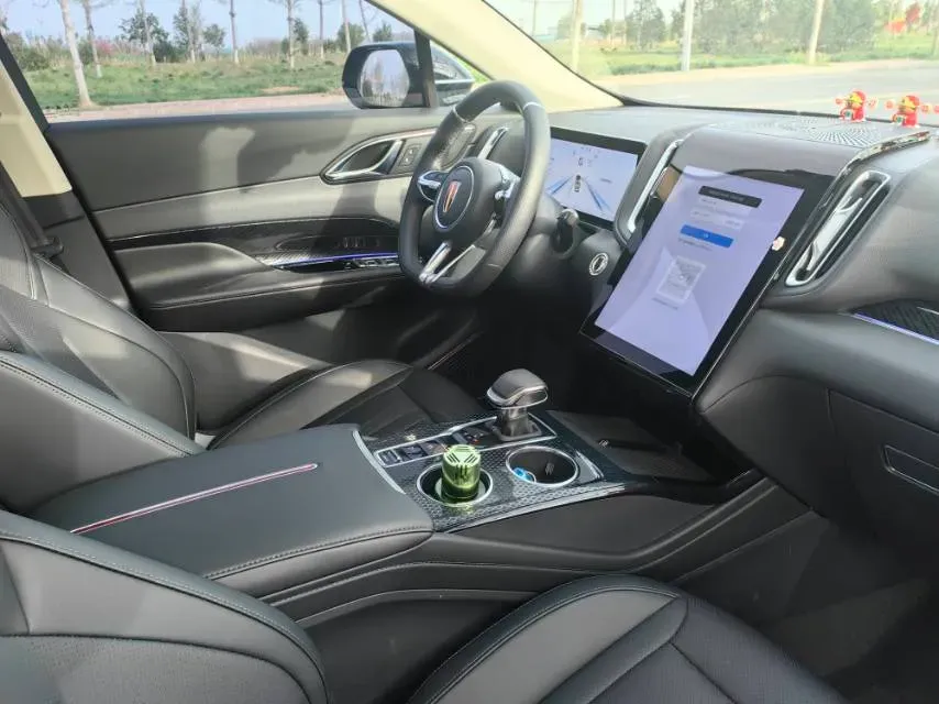 2023 HongQi HS3 1.5T 169HP L4 7DCT,autocango,china used car exporter,china ev exporter,chinese used car exporter,chinese used ev exporter