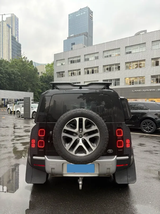 2023 Land Rover Defender 3.0T 400HP L6 8AT,autocango,china used car exporter,china ev exporter,chinese used car exporter,chinese used ev exporter