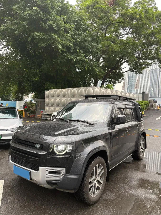 2023 Land Rover Defender 3.0T 400HP L6 8AT,autocango,china used car exporter,china ev exporter,chinese used car exporter,chinese used ev exporter