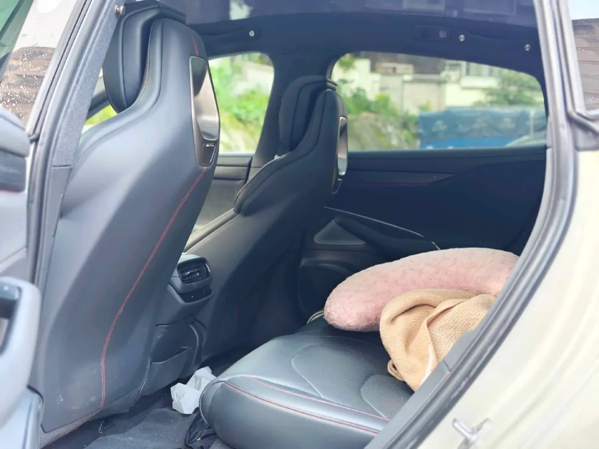 2024 MI SU7 BEV 94.3KWH,autocango,china used car exporter,china ev exporter,chinese used car exporter,chinese used ev exporter