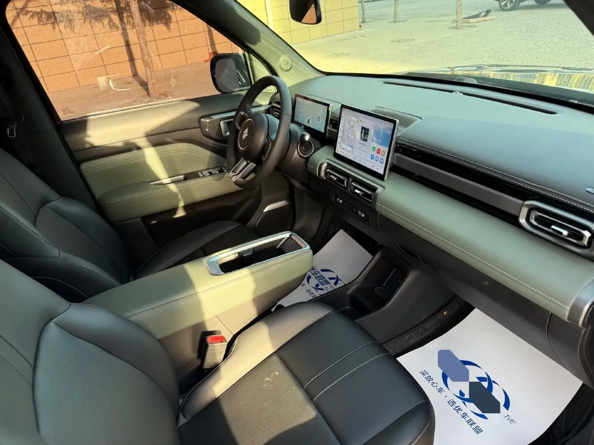 2025 BaoJun YepPlus BEV 41.9KWH,autocango,china used car exporter,china ev exporter,chinese used car exporter,chinese used ev exporter