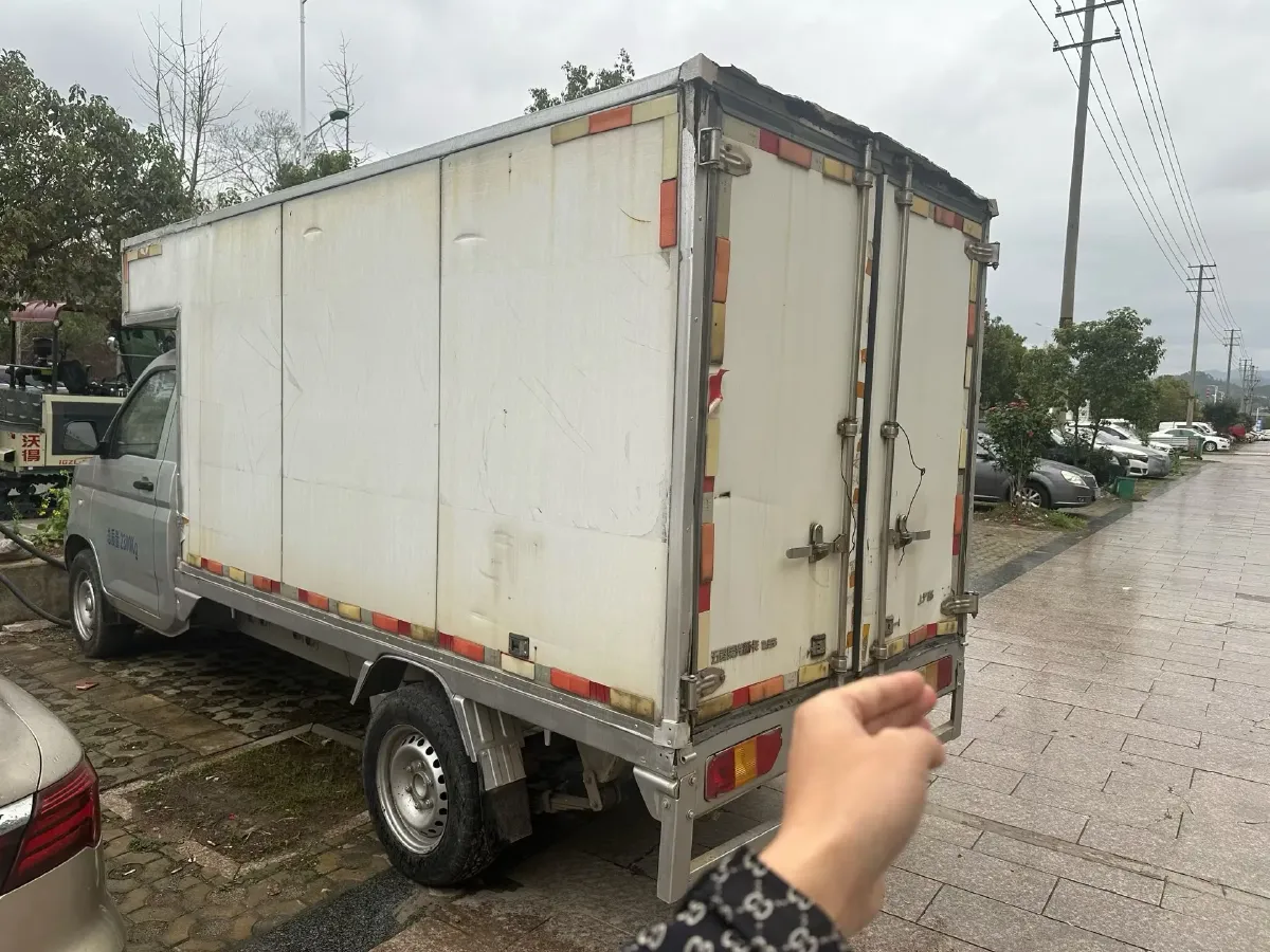 2019 WuLing RongGuang New Truck 1.5L 107HP L4 5MT,autocango,china used car exporter,china ev exporter,chinese used car exporter,chinese used ev exporter