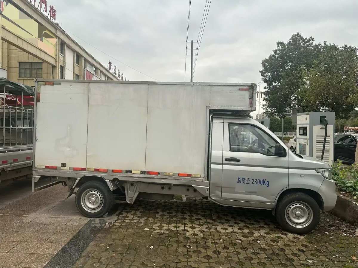 2019 WuLing RongGuang New Truck 1.5L 107HP L4 5MT,autocango,china used car exporter,china ev exporter,chinese used car exporter,chinese used ev exporter